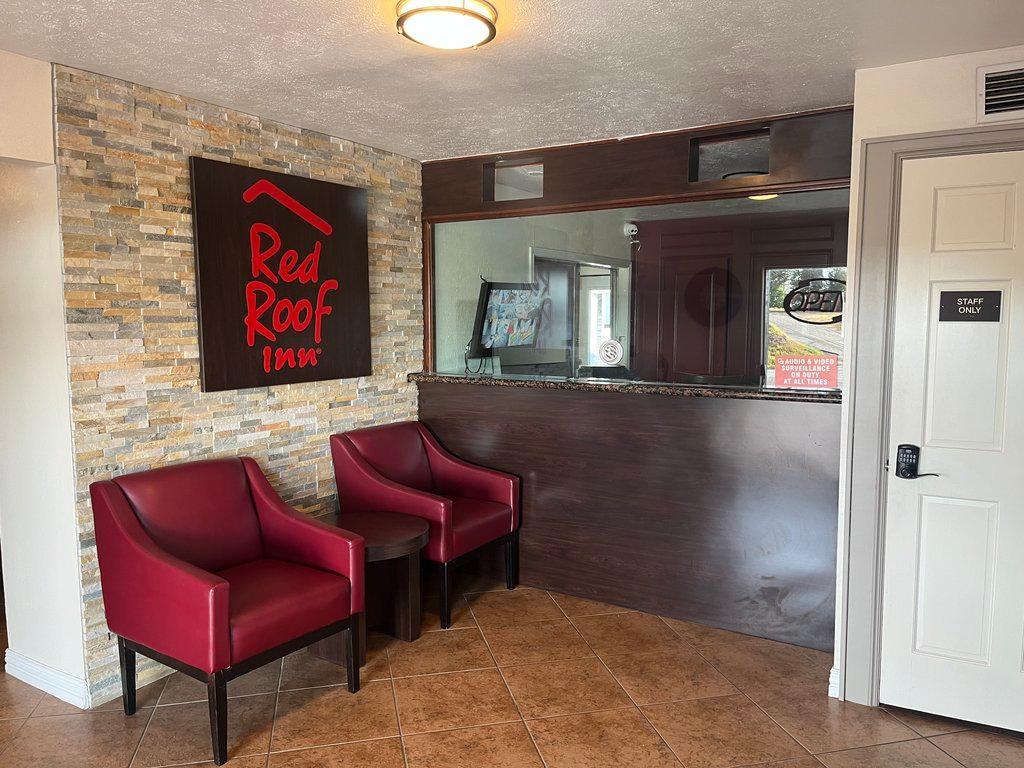 Red Roof Inn Madisonville Exterior photo